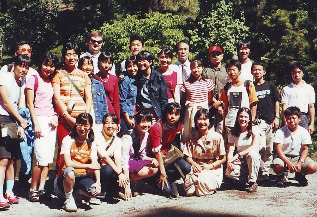 A group of exchange students from Nishinomiya.